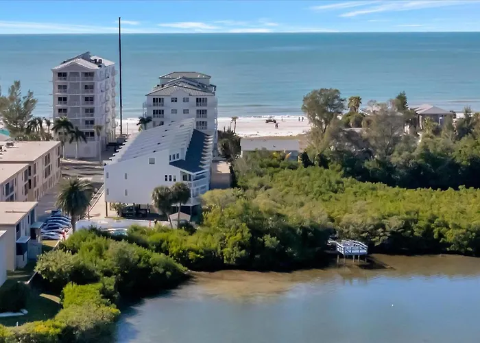 Holiday home Access & Heated Pool For 8 Clearwater Beach